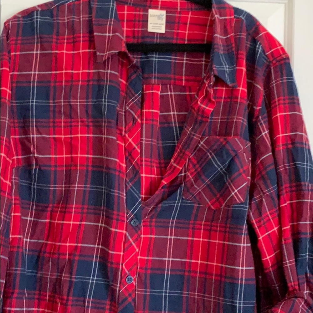 Button down Top - Picture 3 of 3